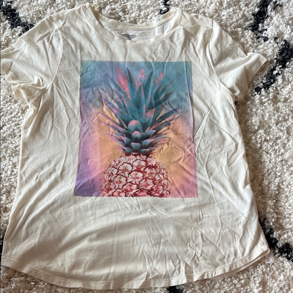Old Navy Cream Tee with Pineapple Graphic